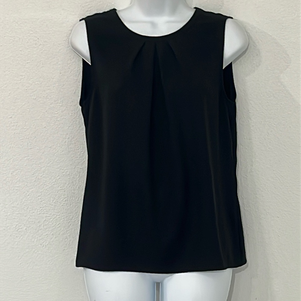 Nine West Top Size M?